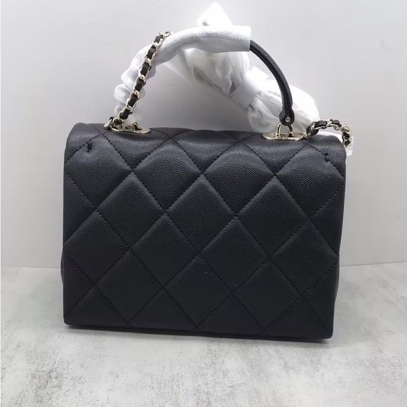 Vintage Leather Bag - Picture 2 of 5